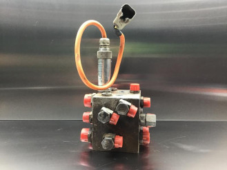 Liebherr Ventil Verteilerblock 5608276 Ersatzteil - Ventil Steuerblock mieten