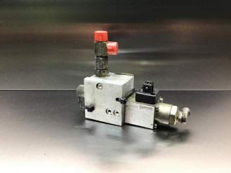 Liebherr Wegeventil 10040480 Ersatzteil - Wegeventil mieten