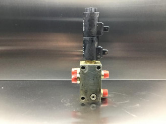 Liebherr Wegeventil 5010422 Ersatzteil - Wegeventil mieten