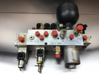 Liebherr Öl-Pilotventil 10042729 Ersatzteil - Ansteuerungsventil mieten