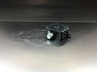 Liebherr Verteilungsblock 10033035 Ersatzteil - Ventil Steuerblock mieten