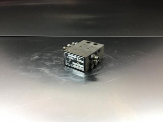 Liebherr Verteilungsblock 10295574 Ersatzteil - Ventil Steuerblock mieten