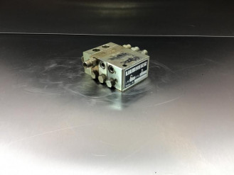 Liebherr Verteilungsblock 10018742 Ersatzteil - Ventil Steuerblock mieten