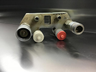 Liebherr Verteilungsblock 9309539 Ersatzteil - Ventil Steuerblock mieten