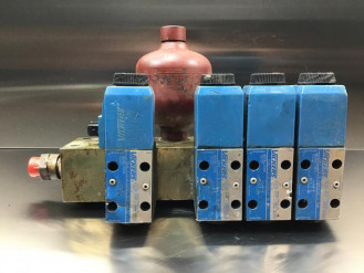 Liebherr Öl-Pilotventil 9794963 Ersatzteil - Ansteuerungsventil mieten