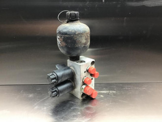 Liebherr Einschaltsperre 5717317 Ersatzteil - Ventil Steuerblock mieten