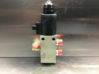 Liebherr Wegeventil 5010575 Ersatzteil - Wegeventil mieten