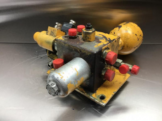 Liebherr Öl-Pilotventil 5607738 Ersatzteil - Ansteuerungsventil rent