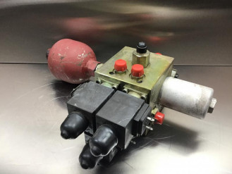 Liebherr Oil Pilot Valve  5007002 Ersatzteil - Ansteuerungsventil rent