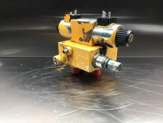 Liebherr Wegeventil 10451054 Ersatzteil - Wegeventil rent