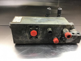 Liebherr Safety Valve  10803075 Ersatzteil - Sicherheitsventil rent