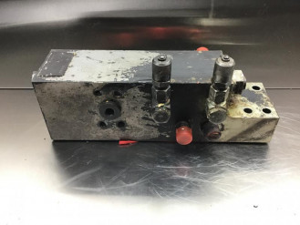 Liebherr Safety Valve  10803073 Ersatzteil - Sicherheitsventil rent