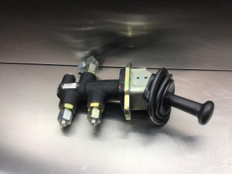 Liebherr Bremsventil 4674100120 Ersatzteil - Operators Platform Parts rent