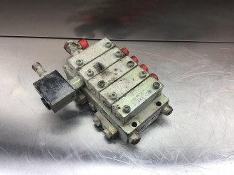 Liebherr Verteilungsblock 10292126 Ersatzteil - Ventil Steuerblock rent