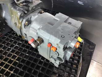 Liebherr DMVA165 10125714 Ersatzteil - Fahrmotor mieten