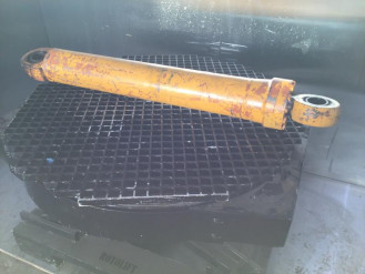 Liebherr Zylinder 9178671 Ersatzteil - Hubzylinder mieten