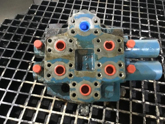 Liebherr Ventilblock 5005630 Ersatzteil - Ventilblock rent