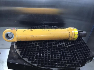 Liebherr Hubzylinder 9211646 Ersatzteil - Hubzylinder mieten