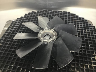 Liebherr Lüfterflügel 10326070 Ersatzteil - Lüfterantrieb rent