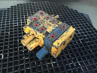 Liebherr Ventilblock 5801674 Ersatzteil - Ventilblock rent