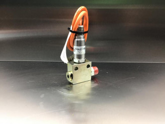 Liebherr Drucktransmitter 10280390 Ersatzteil - Wegeventil rent