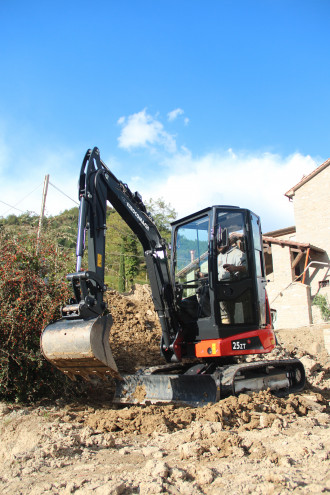 Eurocomach Minibagger 25 ZT rent