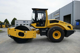 Walzenzug Bomag BW 213 DH-5 mieten