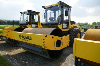 Walzenzug Bomag BW 213 DH-5 mieten