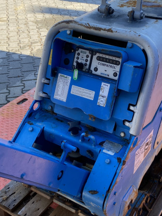 Weber Rüttelplatte CR 8 CCD rent