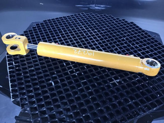 Liebherr Hubzylinder 9068475 Ersatzteil - Hubzylinder mieten