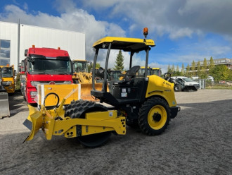 Bomag BW 124 PDH-5 Baujahr 2022 mieten
