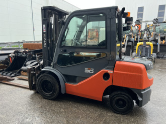 Toyota 52-8FDF30 Baujahr 2018 mieten