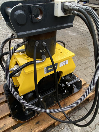 Atlas Copco Anbauverdichter HC 450 mit MS 03 Kopfplatte mieten