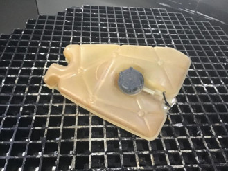 Liebherr Ausgleichsbehälter 5607635 Ersatzteil - Ausgleichsbehälter rent