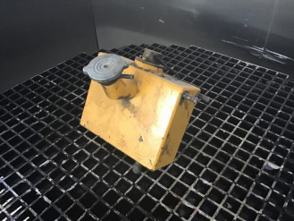 Liebherr Ausgleichsbehälter 7025853 Ersatzteil - Ausgleichsbehälter rent