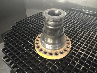 Liebherr Ladeschwinge 7622132 Ersatzteil - Achsen Ersatzteile mieten