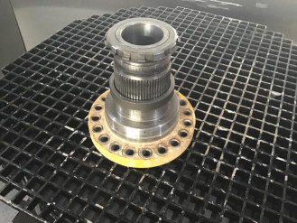 Liebherr Ladeschwinge 7622132 Ersatzteil - Achsen Ersatzteile mieten