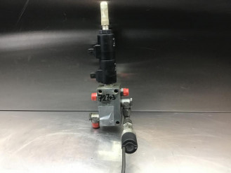 Liebherr Wegeventil 11009377 Ersatzteil - Wegeventil rent