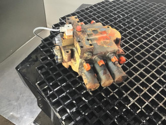 Liebherr Ventilblock 5005796 Ersatzteil - Ventilblock rent