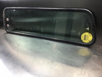 Liebherr Fenster Glas 10295195 Ersatzteil - Fenster Glas mieten