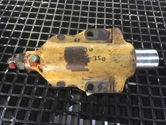 Liebherr Achsstabilisator 9206905 Ersatzteil - Pendelachs Zylinder mieten