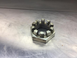 Liebherr Kronenmutter M64 9161348 Ersatzteil - Pin mieten