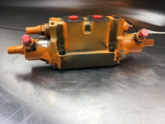 Liebherr Wegeventil 7024348 Ersatzteil - Wegeventil rent