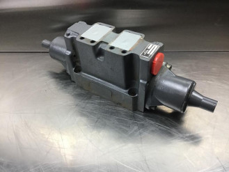 Liebherr Wegeventil 10286472 Ersatzteil - Wegeventil rent