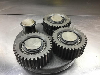 Liebherr Planetenträger 9444362 Ersatzteil - Schwenkwerkgetriebe Ersatzteile mieten