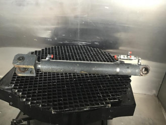 Liebherr Hubzylinder 10409717 Ersatzteil - Hubzylinder mieten