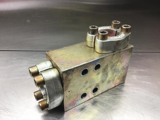 Liebherr Ventilblock 10073371 Ersatzteil - Pumpenteile mieten