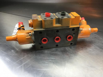 Liebherr Wegeventil 5617282 Ersatzteil - Wegeventil rent