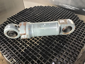 Liebherr Zylinder 9904175 Ersatzteil - Ausleger-Zylinder/ Planierschild-Zylinder mieten