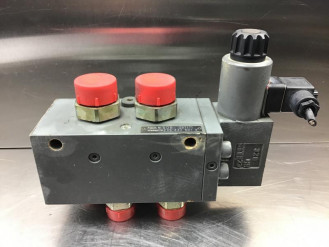 Liebherr Directional Control Valve  5008292 Ersatzteil - Wegeventil rent